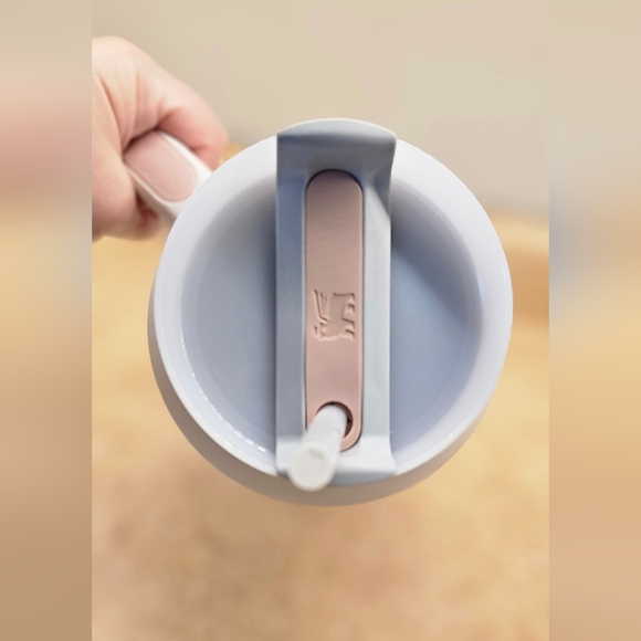 Stanley Pink Travel Mug 60oz - Picture 4 of 4